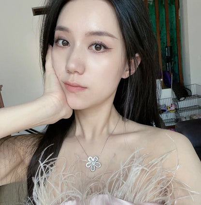 [⭐⭐JeweliWhal]FLOWERLACE NECKLACE FULL DIAMONDS