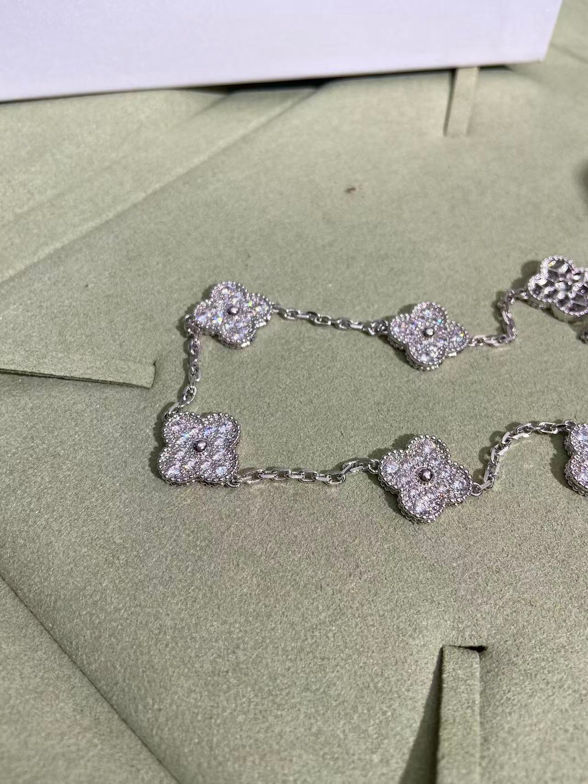 [⭐⭐JeweliWhal]CLOVER 10 MOTIFS  FULL DIAMOND NECKLACE