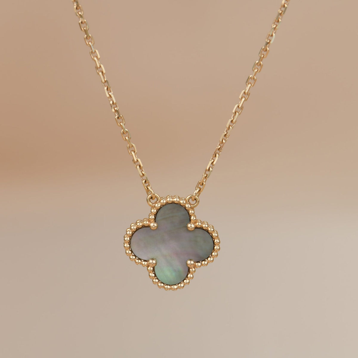 [⭐⭐JeweliWhal]CLOVER 15MM GRAUE PERLMUTTKETTE