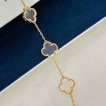 [⭐⭐JeweliWhal]CLOVER 5 MOTIF ROCK CRYSTAL BRACELET