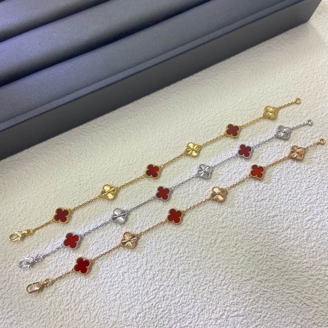 [⭐⭐JeweliWhal]CLOVER 6 MOTIF RED AGATE LASER BRACELET
