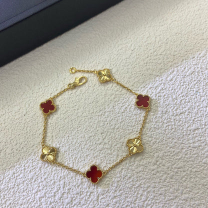 [⭐⭐JeweliWhal]CLOVER 6 MOTIF RED AGATE LASER BRACELET