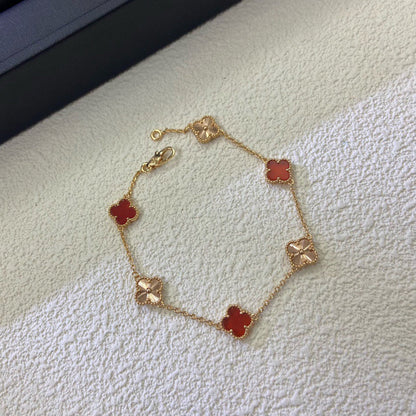 [⭐⭐JeweliWhal]CLOVER 6 MOTIF RED AGATE LASER BRACELET
