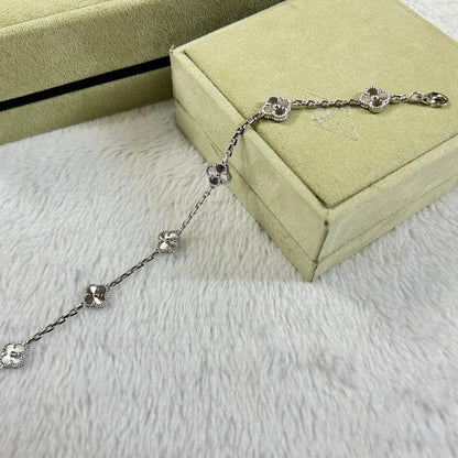 [⭐⭐JeweliWhal]CLOVER ARMBAND MIT 6 MOTIVEN UND DIAMANTEN