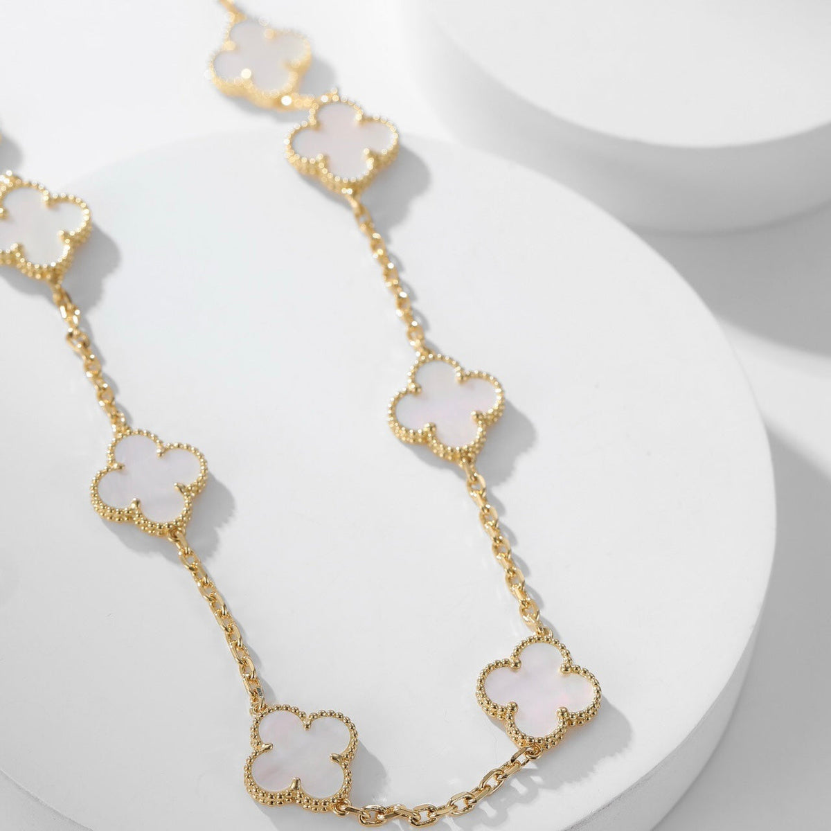 [⭐⭐JeweliWhal]CLOVER HALSKETTE MIT 10 MOTIVEN AUS WEISSEM PERLMUTT
