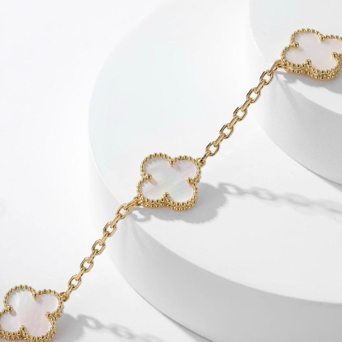 [⭐⭐JeweliWhal]CLOVER HALSKETTE MIT 10 MOTIVEN AUS WEISSEM PERLMUTT