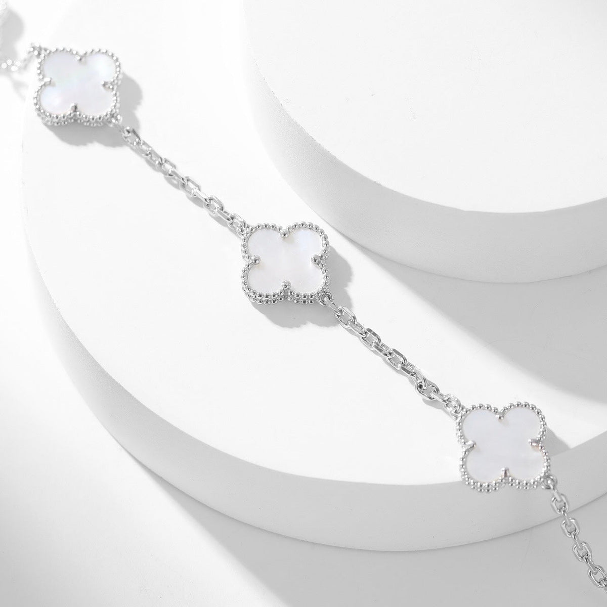 [⭐⭐JeweliWhal]CLOVER HALSKETTE MIT 10 MOTIVEN AUS WEISSEM PERLMUTT