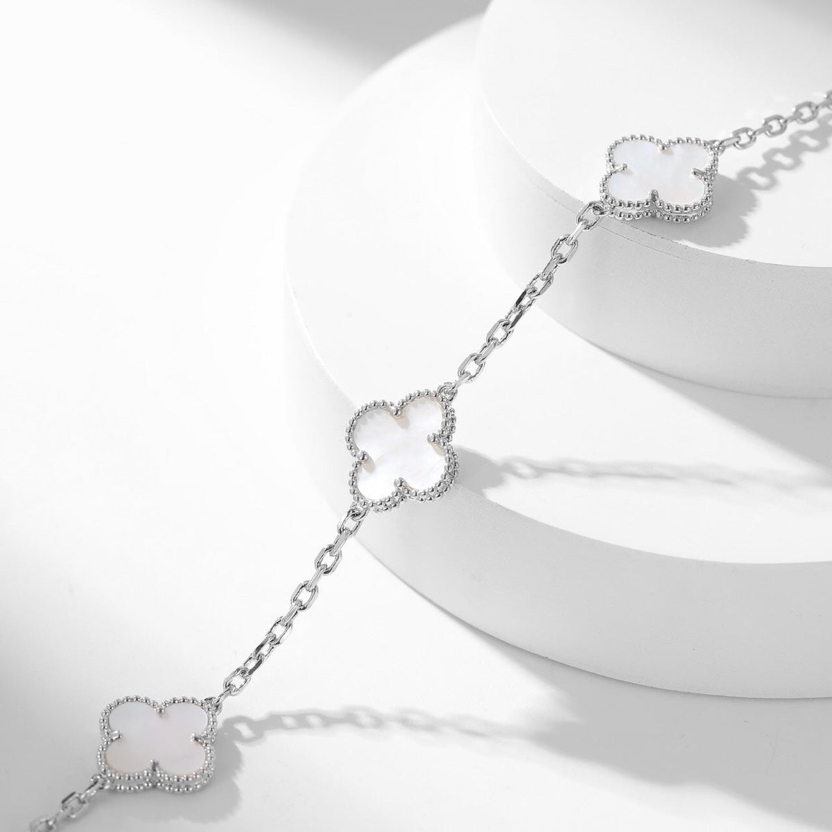 [⭐⭐JeweliWhal]CLOVER HALSKETTE MIT 10 MOTIVEN AUS WEISSEM PERLMUTT