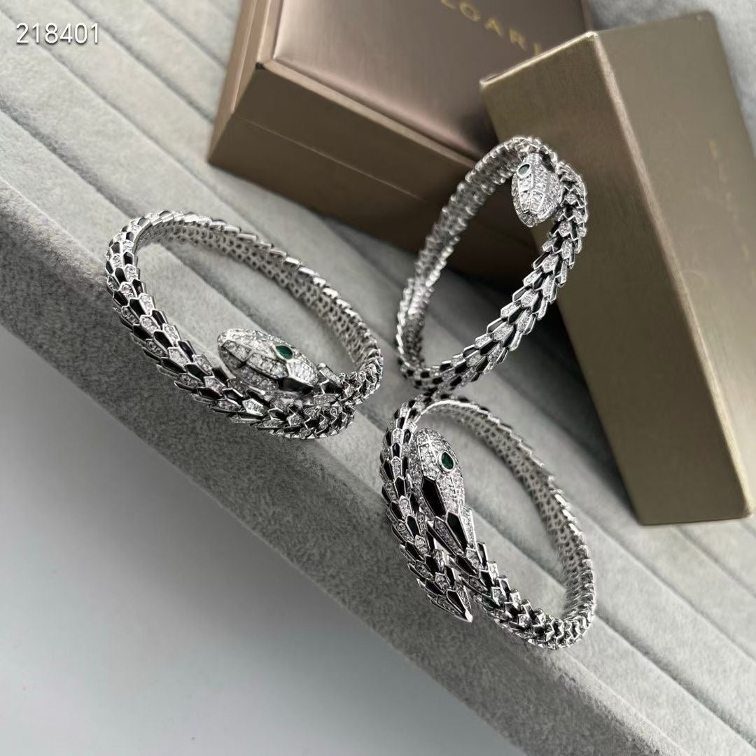 [⭐⭐JeweliWhal]NEW OBSIDIAN & DIAMOND SERPENT BRACELET