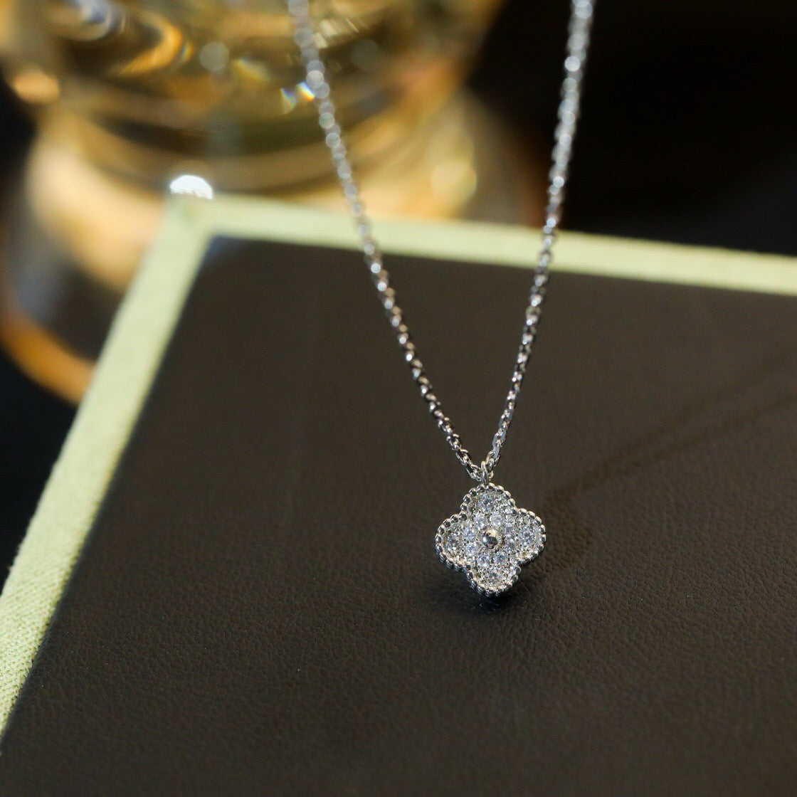 [⭐⭐JeweliWhal]CLOVER MINI 9,5MM DIAMANT-HALSKETTE MIT ANHÄNGER
