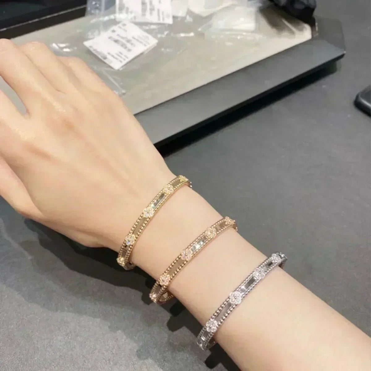 [⭐⭐JeweliWhal]CLOVER BRACELET 4MM DIAMONDS