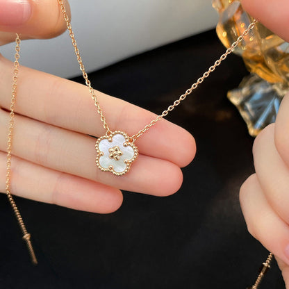 [⭐⭐JeweliWhal]LUCKY  WHITE MOP  PLUM BLOSSOM NECKLACE