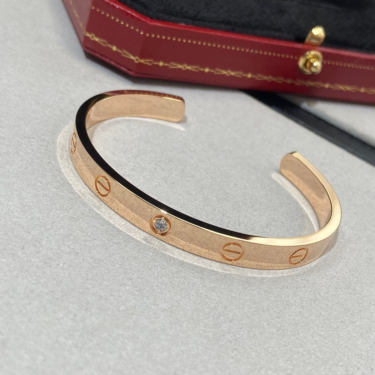 [⭐⭐JeweliWhal]LOVE BRACELET 6.1MM 1 DIAMOND OPEN CUFF