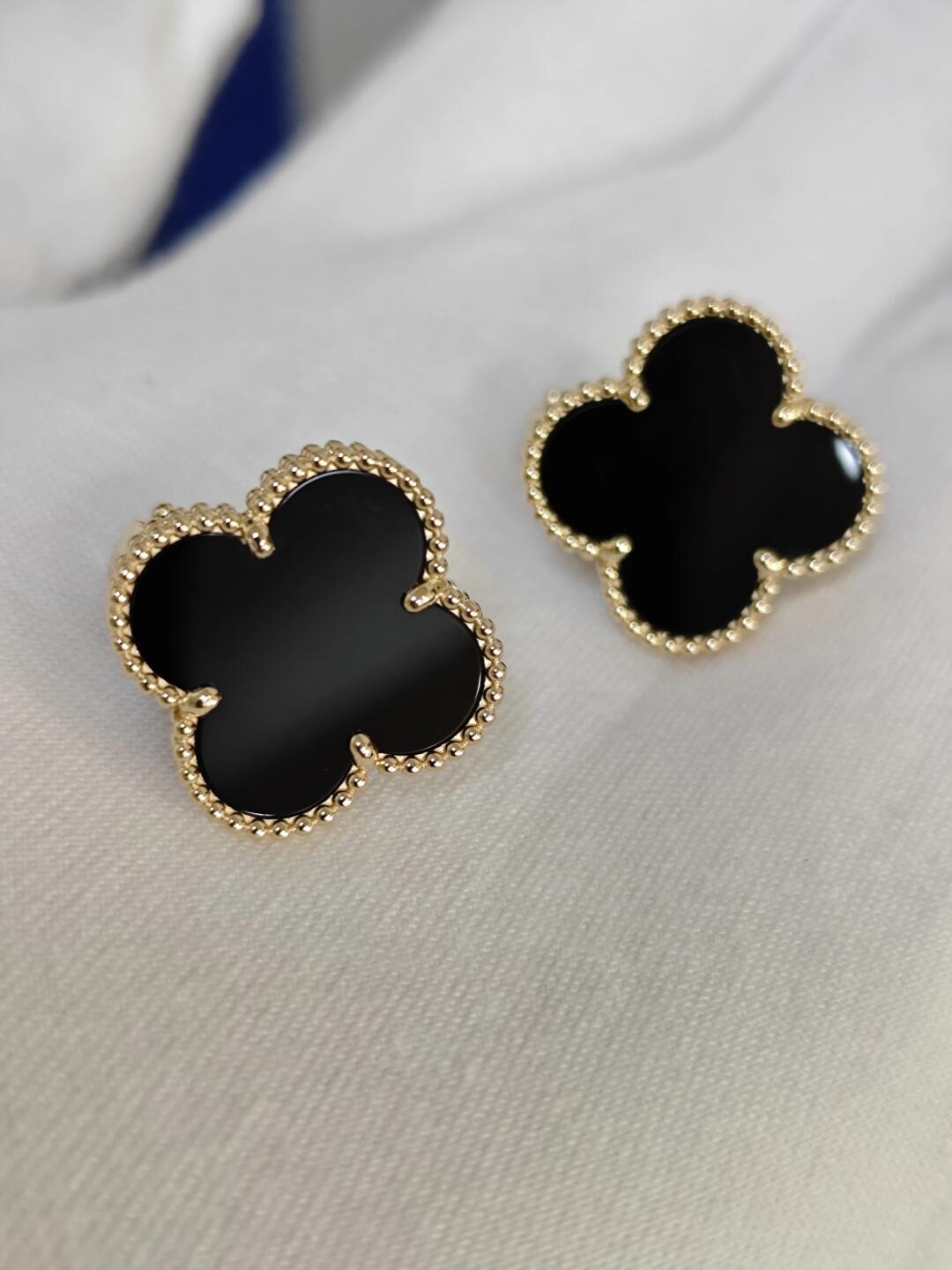 [⭐⭐JeweliWhal]CLOVER 20MM BLACK MOP EARRINGS