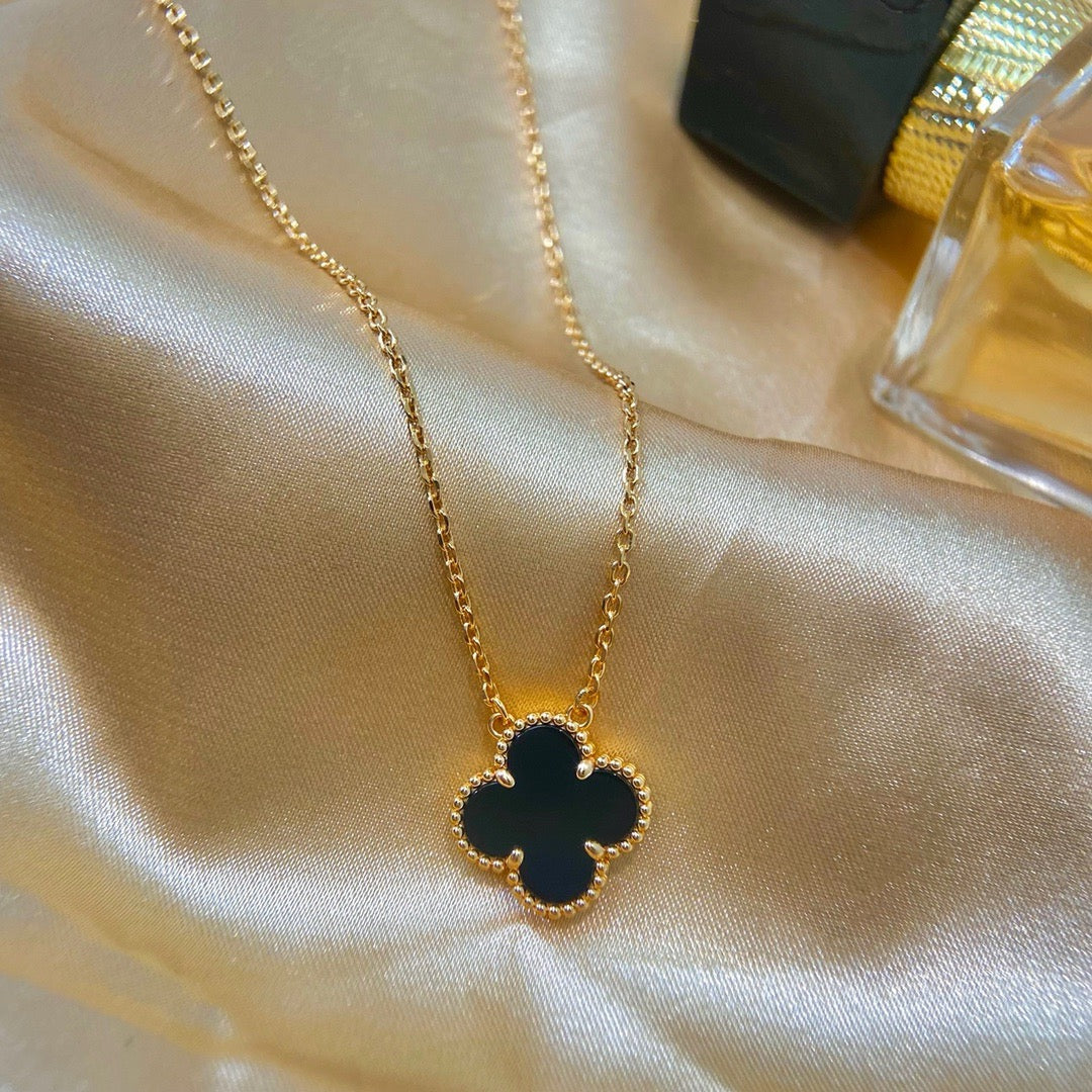 [⭐⭐JeweliWhal]CLOVER 15MM BLACK ONYX SINGLE FLOWER NECKLACE