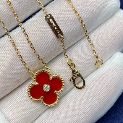 [⭐⭐JeweliWhal]CLOVER 15MM DIAMOND CARNELIAN NECKLACE