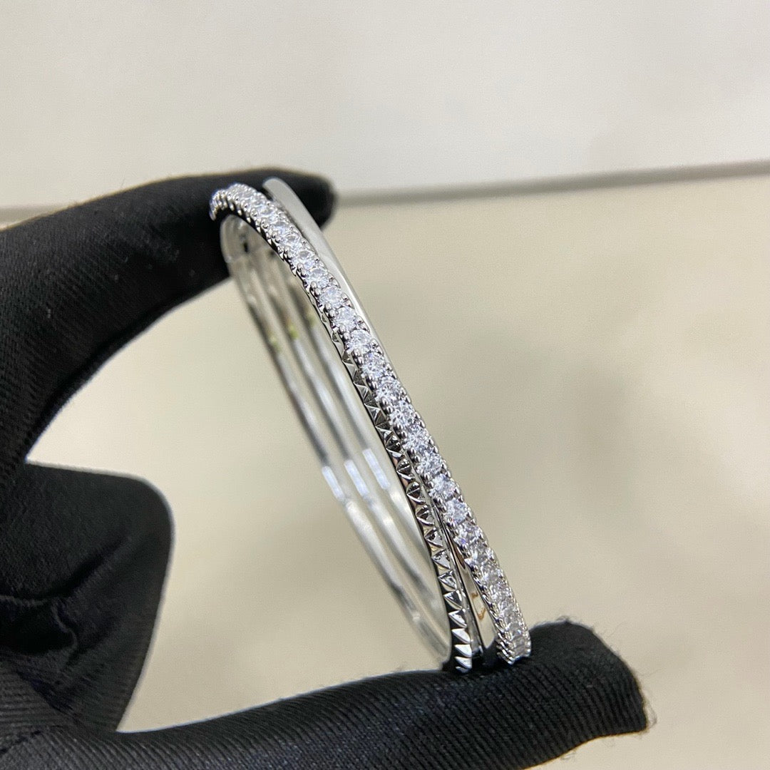 [⭐⭐JeweliWhal]ETINCELLE HALF-PAVED DIAMOND BRACELET