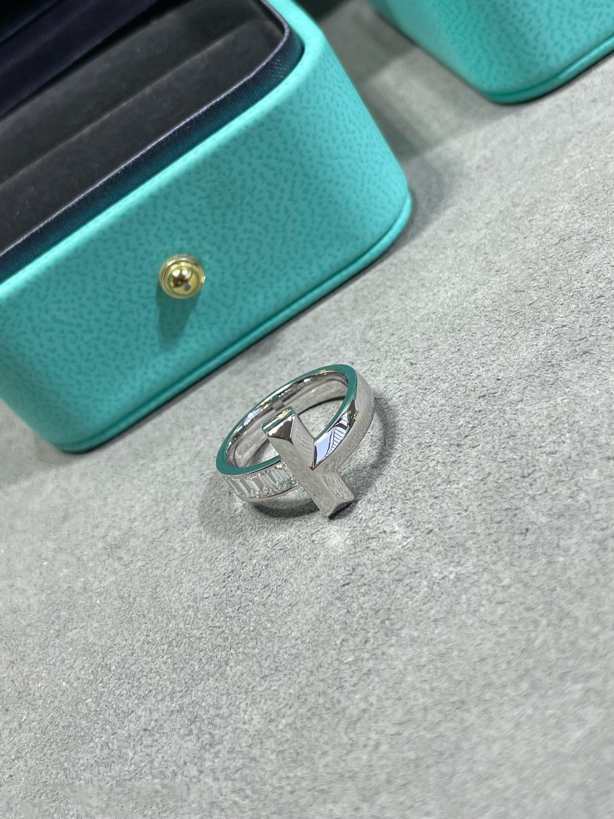 [JeweliWhal]T1 WIDE 4.5MM DIAMOND RING