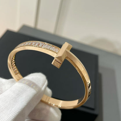 [JeweliWhal]WIDE HINGED BANGLE PINK GOLD WITH BAGUETTE DIAMONDS