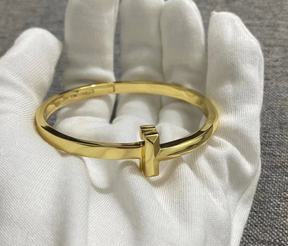 [JeweliWhal]T1 WIDE HINGED BANGLE BRACELET