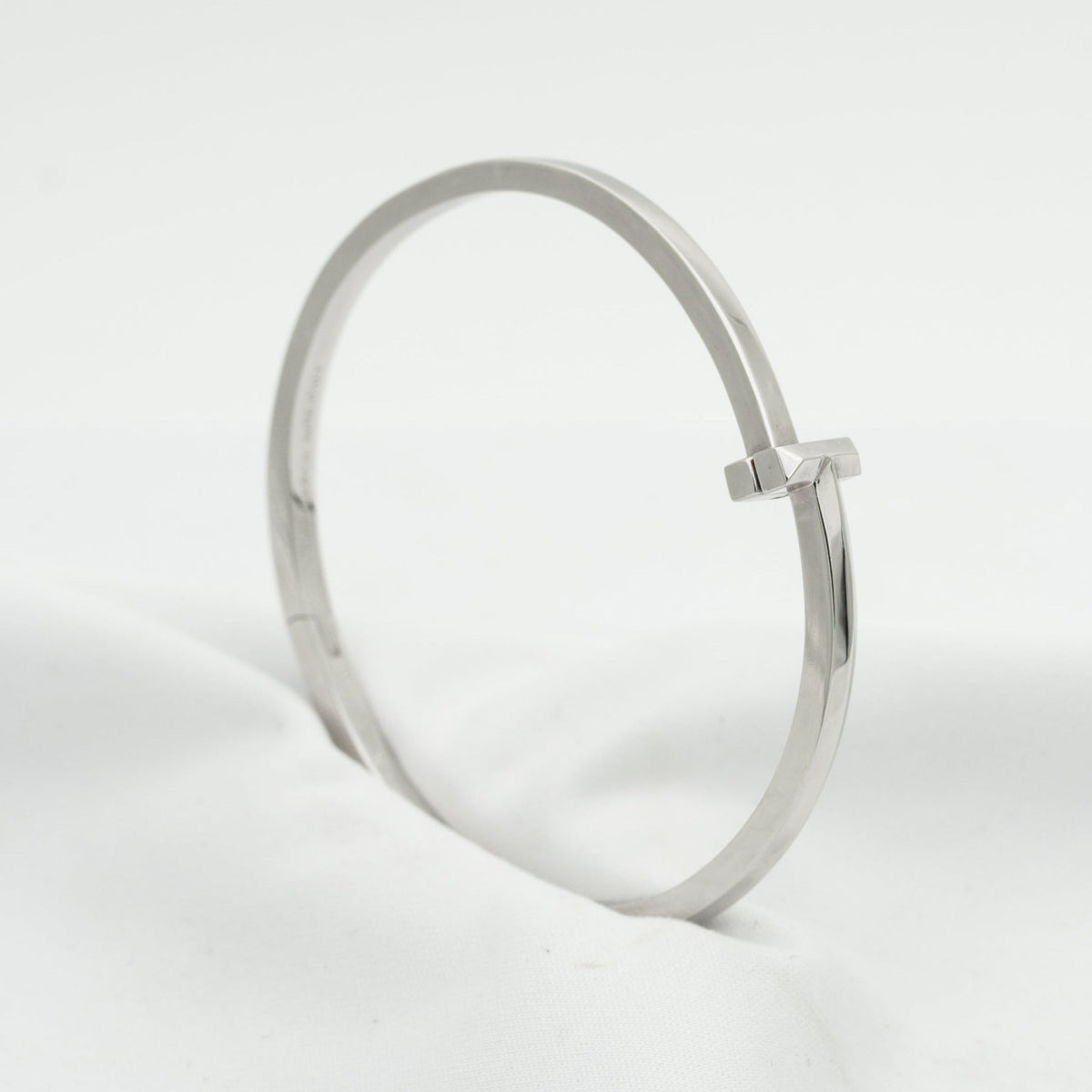 [JeweliWhal]NARROW HINGED BANGLE