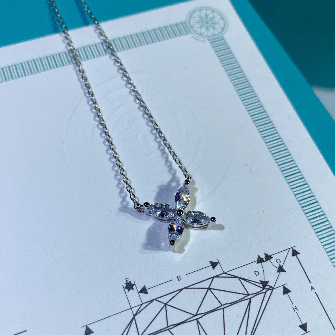 [JeweliWhal]PLATINUM AND DIAMOND VICTORIA PENDANT NECKLACE