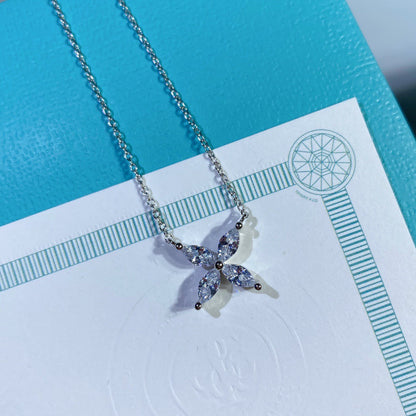 [JeweliWhal]PLATINUM AND DIAMOND VICTORIA PENDANT NECKLACE