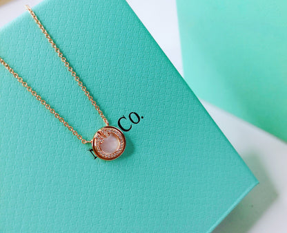 [JeweliWhal]DIAMOND AND MOTHER PEARL CIRCLE NECKLACE PENDANT