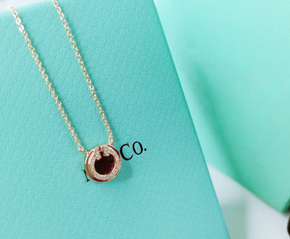 [JeweliWhal]DIAMOND AND MOTHER PEARL CIRCLE NECKLACE PENDANT