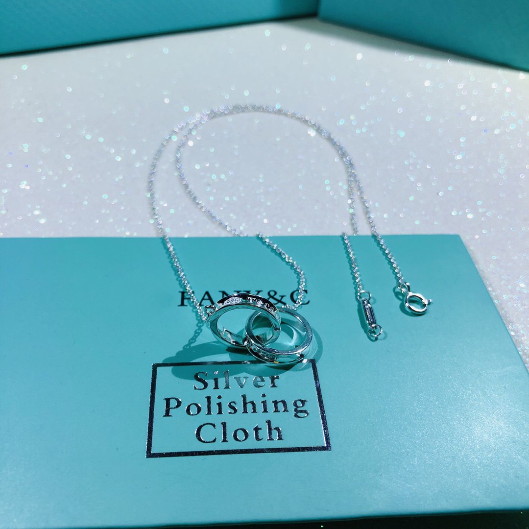 [JeweliWhal]INTERLOCKING CIRCLES PENDANT SMALL NECKLACE
