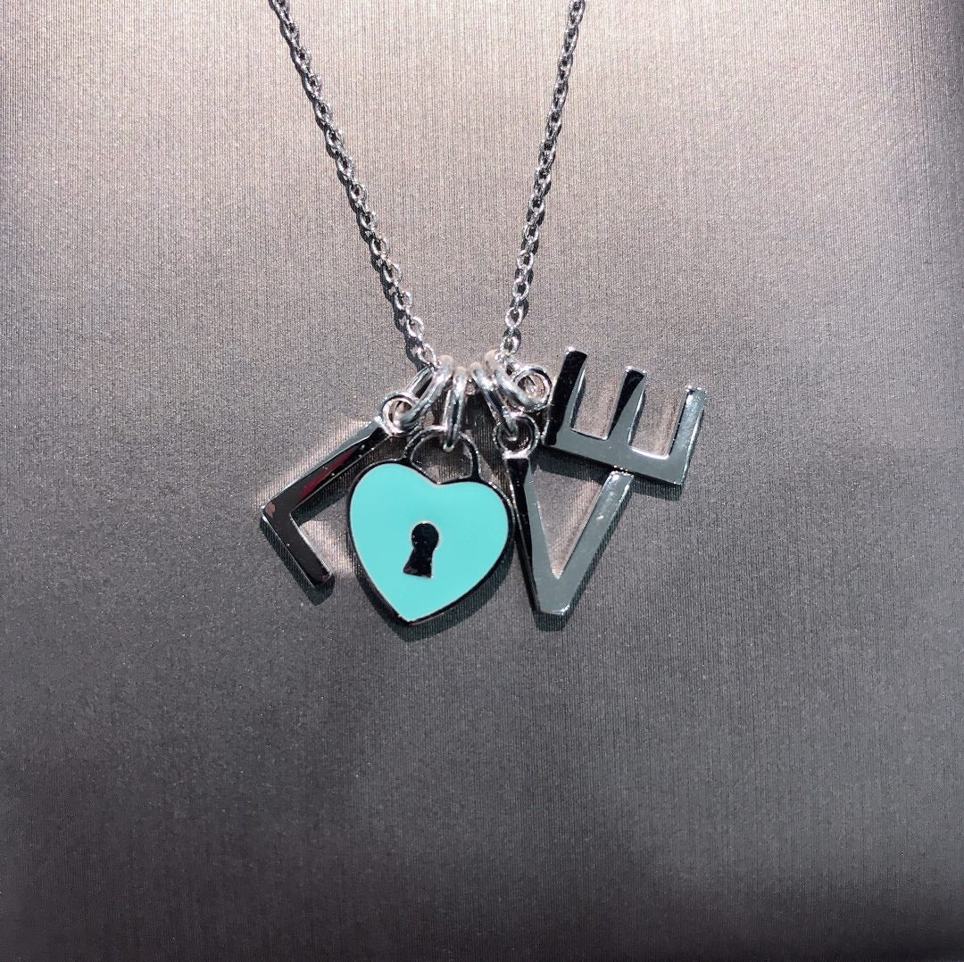 [JeweliWhal]COLLAR LOVE PLATA NECKLACE