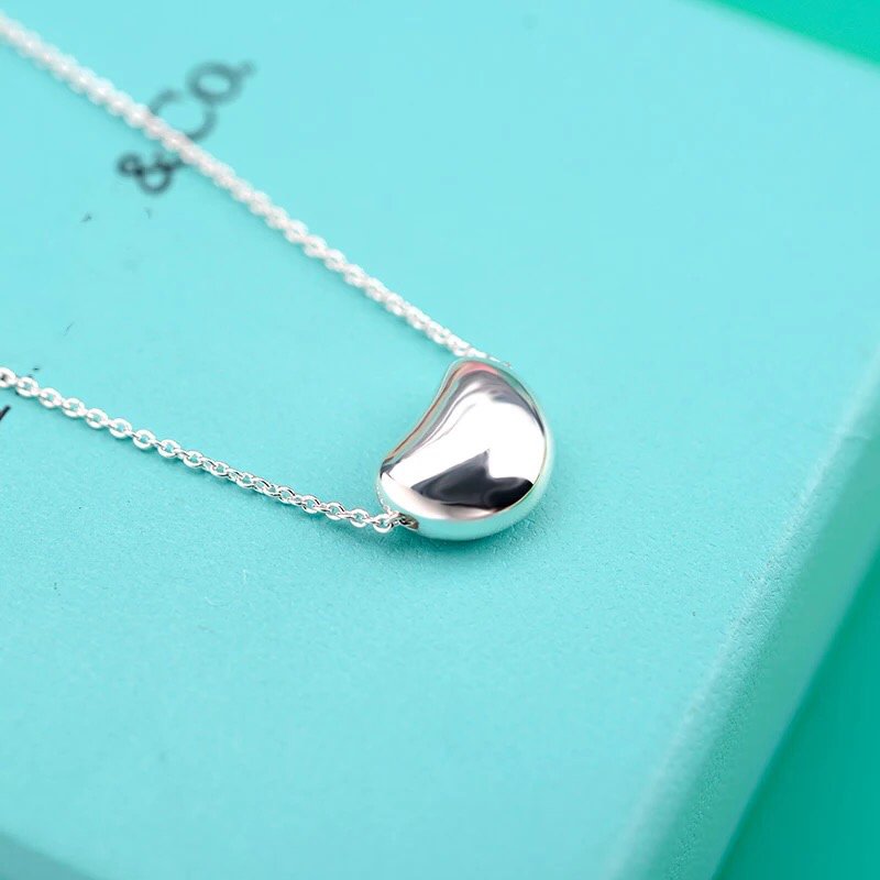 [JeweliWhal]VINTAGE BEAN NECKLACE
