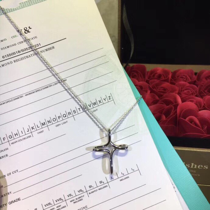 [JeweliWhal]CROSS NECKLACE STERLING SILVER MATERIAL