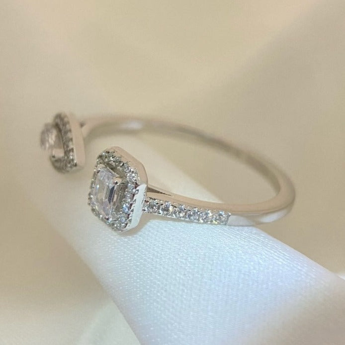 [⭐⭐JeweliWhal]MY TWIN TOI & MOI SILVER DIAMOND RING
