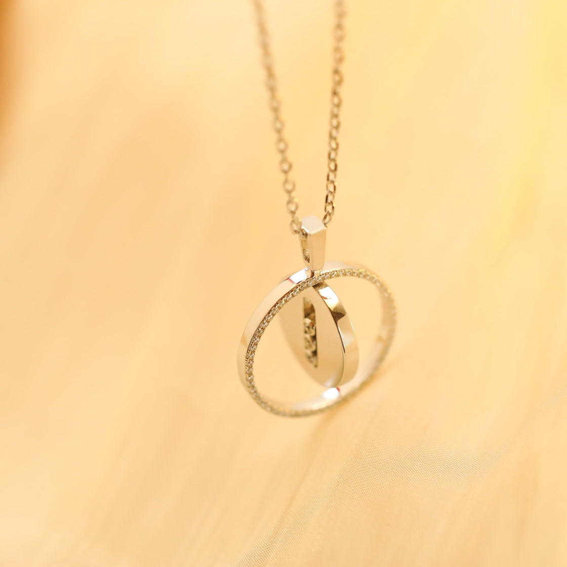 [⭐⭐JeweliWhal]Demo MOVE MM SILVER DIAMOND NECKLACE