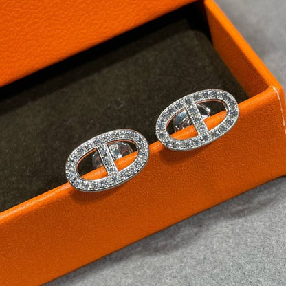 [⭐⭐JeweliWhal]HM FULL DIAMOND PIG NOSE STUD EARRINGS