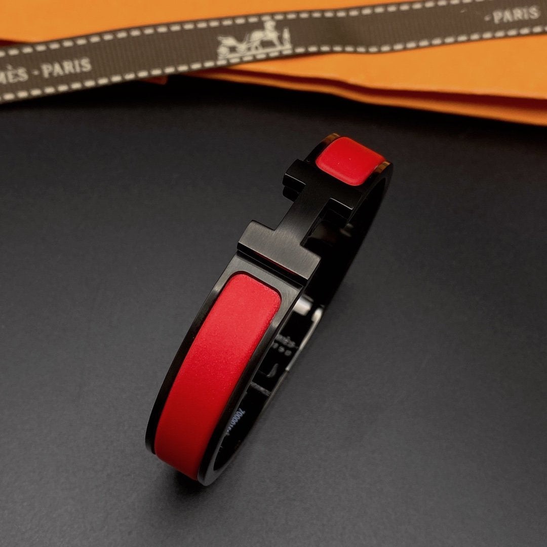 [⭐⭐JeweliWhal]CLIC HM SO BLACK RED BRACELET