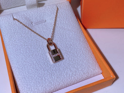 [⭐⭐JeweliWhal]HM ADVANCED NICHE LOCK HEAD NECKLACE DIAMONDS