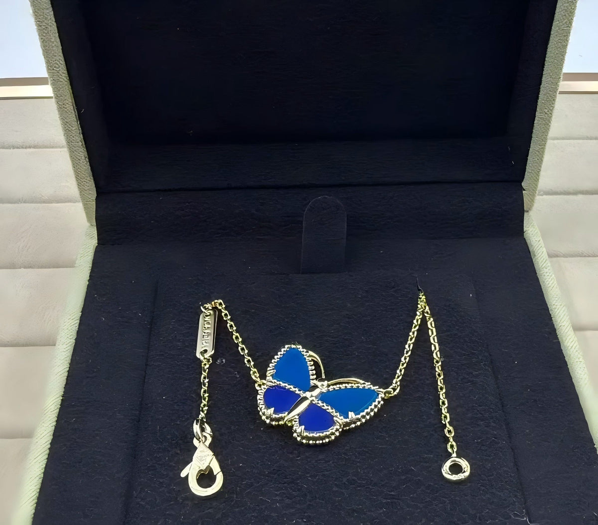 [⭐⭐JeweliWhal]  2026 NEW LUCKY BUTTERFLY 1 MOTIFS NECKLACE
