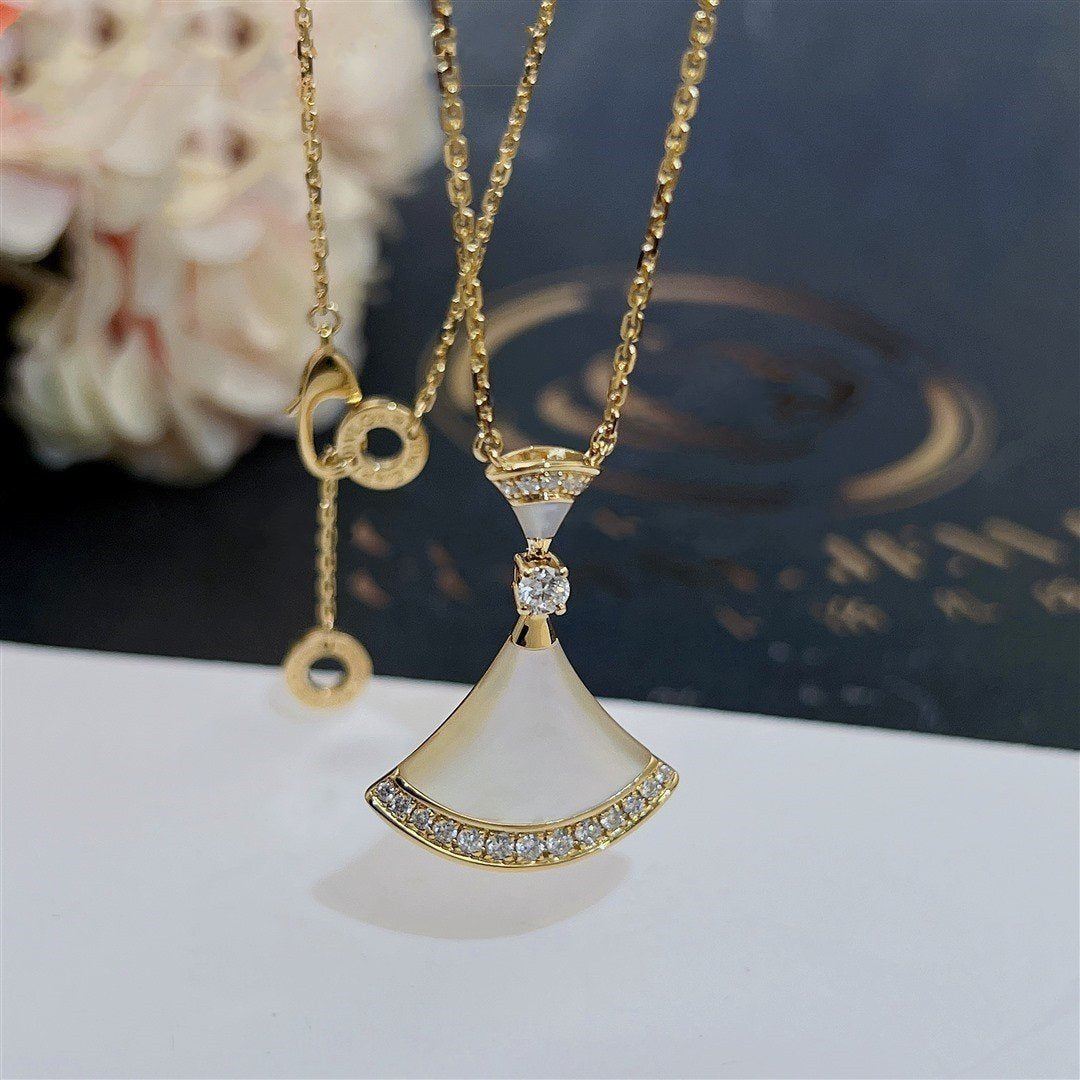 [⭐⭐JeweliWhal]DREAM NECKLACE MOP GOLD DIAMOND