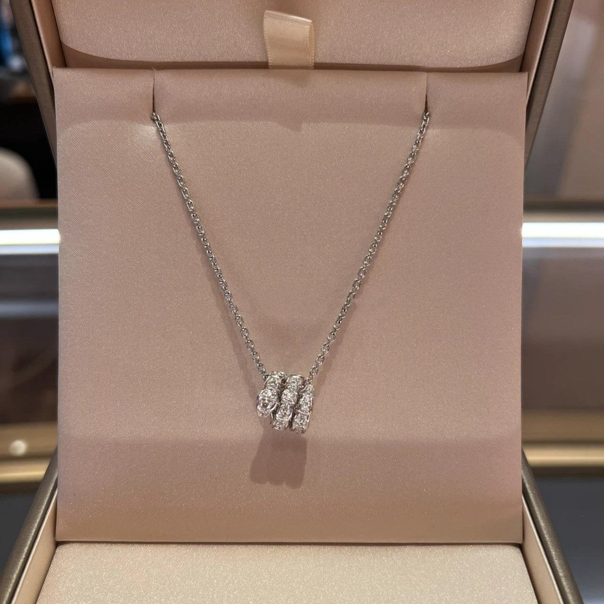 [⭐⭐JeweliWhal]SERPENTI  NECKLACE DOUBLE RING DIAMOND