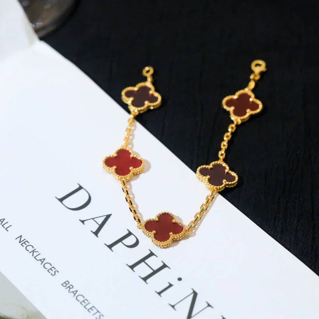 [⭐⭐JeweliWhal] CLOVER 5 MOTIF RED CORNELIAN BRACELET COLLECTION