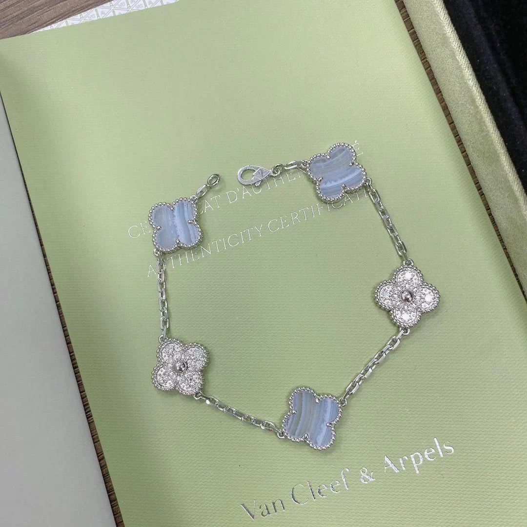 [⭐⭐JeweliWhal] KOLLEKTION CLOVER 5-MOTIV ARMBAND AUS LILA CHALCEDON