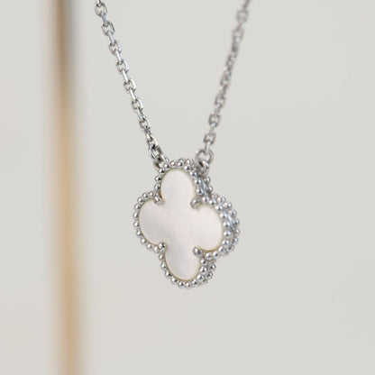 [⭐⭐JeweliWhal]CLOVER 15MM WEISSES PERLMUTT SILBER