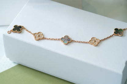 [⭐⭐JeweliWhal] CLOVER 5 MOTIF GRAY MOP BRACELET COLLECTION