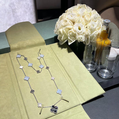 [⭐⭐JeweliWhal]ABNEHMBARE KLEEBATT 15 (11+4) BLUMEN-SILBERKETTEN-SET