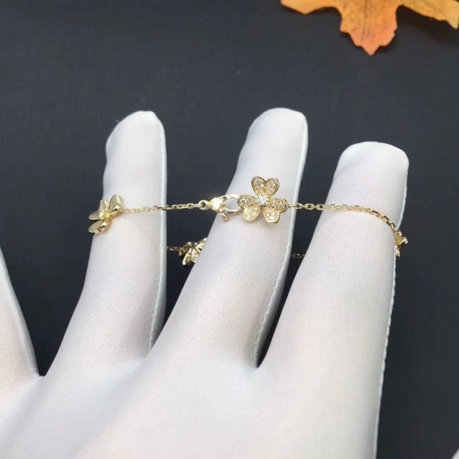 [⭐⭐JeweliWhal]FRIVOLE ARMBAND MIT 5 BLÜTEN IN GOLD