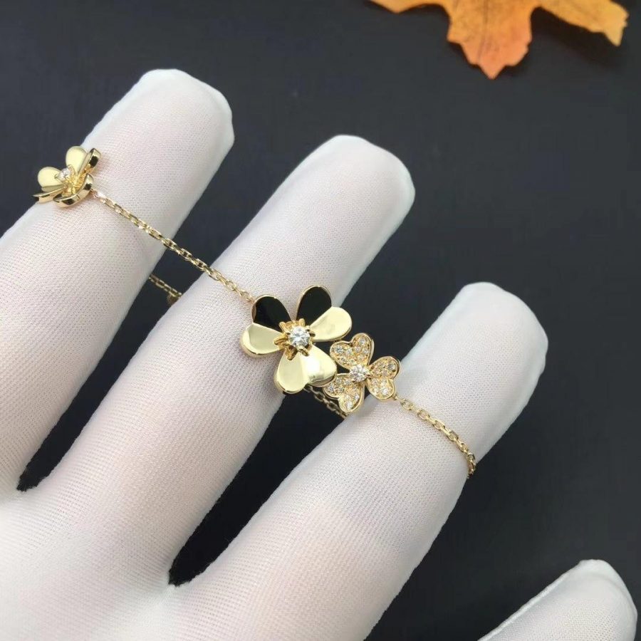 [⭐⭐JeweliWhal]FRIVOLE ARMBAND MIT 5 BLÜTEN IN GOLD