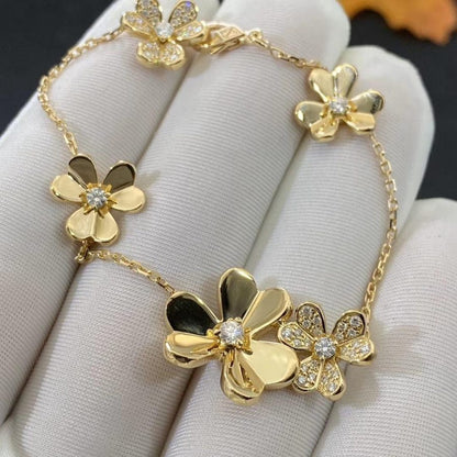 [⭐⭐JeweliWhal]FRIVOLE ARMBAND MIT 5 BLÜTEN IN GOLD