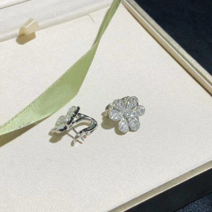 [⭐⭐JeweliWhal]FRIVOLE SILVER FLOWER DIAMOND EARRINGS